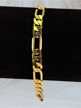Vintage Goldtone Figaro Link Chain Bracelet